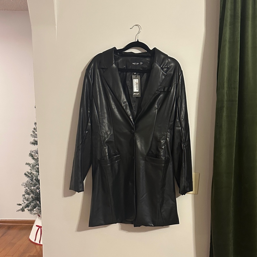 Nasty Gal Black Leather Look Jacket - Picture 9 of 11